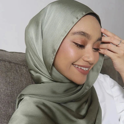 Romi hijab en tissu satiné froissé